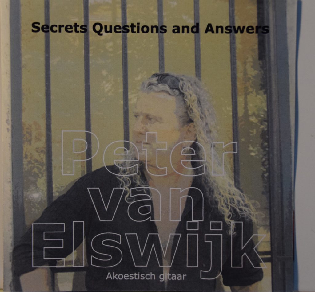 CD-secrets-questions-and-answers-voorkant